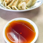 三ちゃん - もちろんタレは自分でつくります