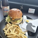 DOUG'S BURGER - 