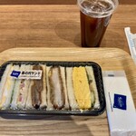 志津屋 - 幕の内サンド ¥670 + アイスコーヒー ¥370