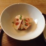 蕎麦 坐忘 - レンコン、サーモン、かぶ