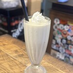 マンチズ バーガー シャック - バナナミルクシェイク ¥950