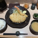 とんかつ憲進 - 定食セット？