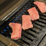 우시야키노 토모