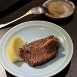 우시야키노 토모