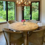 カフェ ラベイユ - 奥のスペースの突き当たり右手のテーブル