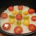 天婦羅 みやしろ - 映えっぷり意識のトマトご飯(*´艸｀*)