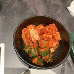 やきにく屋はやし Produce焼肉ジャンボ - キムチの盛り合わせ