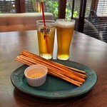 チイナ邸 窯焼きピザ＆生パスタ＆大衆イタリア料理のダイニングバー 岸和田・和泉 - 