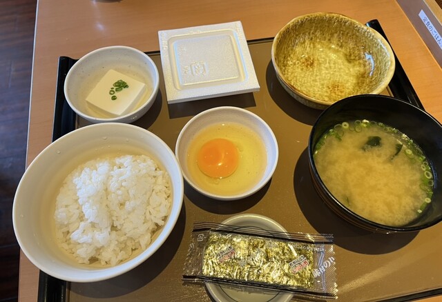 Yayoi Ken Kyoto Eki Hachijo Guchi Ten