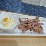与那国ベーカリー食堂 ウヤシワレ - 料理写真:豚のあたりめ炙り焼き