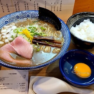 口コミ一覧 : 丸三角四角 （○△□） - 新町/ラーメン [食べログ]