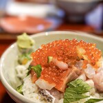 うお吟 - 恵びす丼 梅