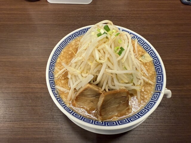 豪ーめん 古川店（ゴーメン）- 塚目のラーメン店