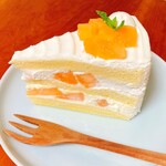 おやつカフェ ホリック - メロンのショートケーキ