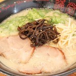 琉球新麺 通堂 - こってりなのに優しいとんこつラーメン“おとこ味”