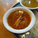 インディアン・レストラン　ロタ - ブナシメジ入りチキンカレー