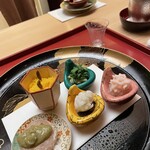 本湖月 - 3月のお写真です。