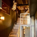 温炊き さんずい - 2階席もあるようだ。