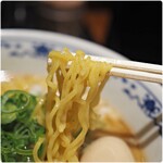 虎 - プリモチな麺