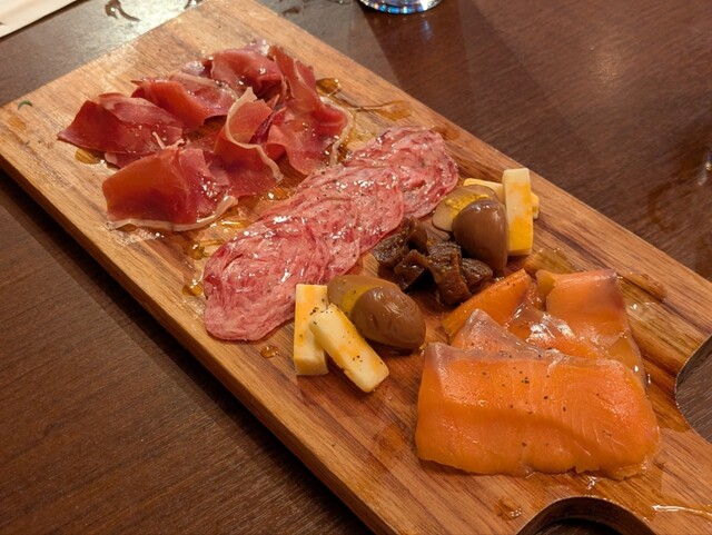 IRISH PUB Peter Cole Nagoyaekimaeten