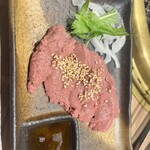 やきにく 飛牛 - 