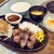 のむらや - 料理写真:既に食べちゃって写ってませんが、小皿がもう一つあります。