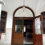 マダム・トキ - クラシカルな玄関