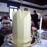 マダム・トキ - 2kgの重みに腕がプルプル…のカルピスバター・タワー！