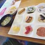 むいか温泉ホテル - 料理写真:1st皿