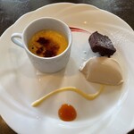 mica male - デザートの盛り合わせ