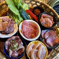 焼肉 龍園 西中洲店 - 
