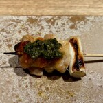 地葉 いずみ - 手羽元(ネギソース)