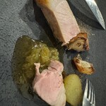 filo - グリーンなソースは独特の風味