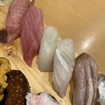 佐渡 廻転寿司 弁慶 佐渡本店 - 