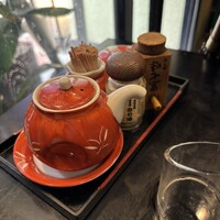 日本橋 やぶ久 - 白と黒の七味