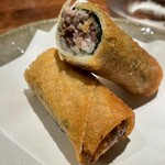 酒と肴 ててて - 毎回たのんでる 美味さ忘れられなくて いわし梅しそ春巻き