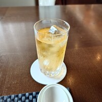 ホテルオークラレストラン名古屋 中国料理 桃花林 - ◯ジャスミンティー
                    品の良い香りと質の高さのある味わいな
                    美味しいアイスジャスミンティーだった♪
                    
                    僕にはこれで、十分過ぎる味わい
                    
                    お店的にはドリンクが一番利益率が高い筈だけど（笑）