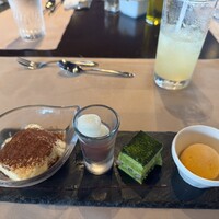 アーティスト カフェ - 