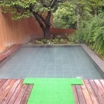 山の神温泉　優香苑 - 適温で開放的