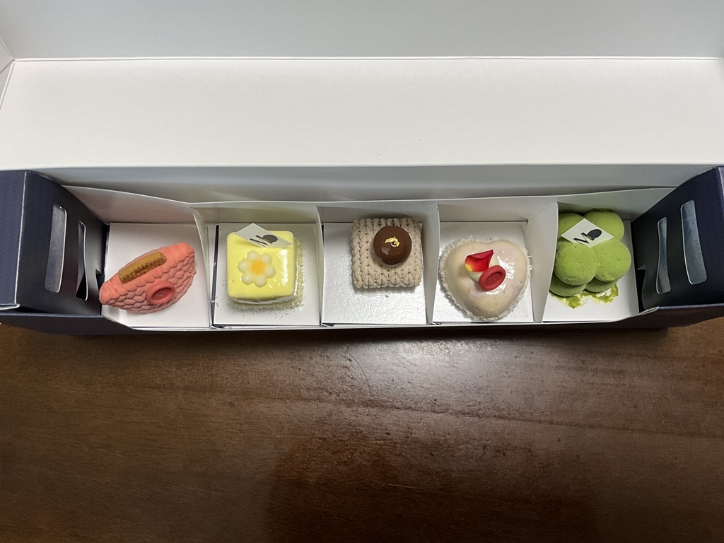 写真 : Masahiko Ozumi Paris 淀屋橋店 （マサヒコ オズミ パリ