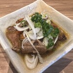 もつきむ - 名物もつ煮込み