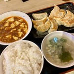 台湾酒場 台北餃子館 - 