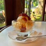 ミハエル - アイスクリームあんずジャム