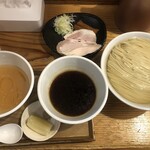 麺屋鈴春 - つけ麺(醤油＆塩)+藻塩・レモン