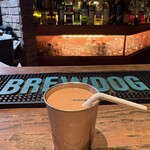 ハルダモンカレー - 冷たくて小さいチャイ