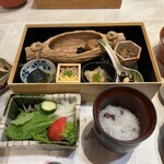 庭園の宿 石亭 - 