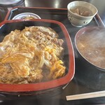 旭山ドライブイン - かつ丼¥1000