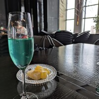 DINING & BAR TABLE 9 TOKYO - 