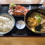 江戸家 - 料理写真:サーモン刺身定食　1200円