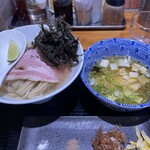 喜元門 - プレミアムつけ麺塩
豚、もう一枚欲しい